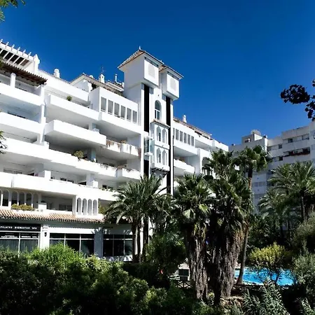 Atico Sultan Aparthotel *