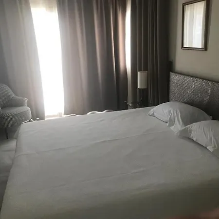 Atico En Apartahotel, Aparthotel Marbella