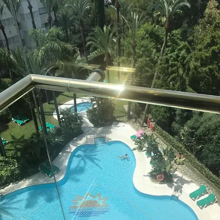Aparthotel Atico En Apartahotel, Marbella