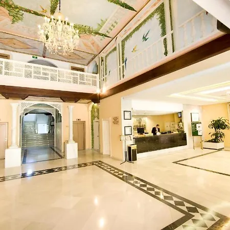 Marbella, Atico Entre Mar Y Montana En Apartahotel *