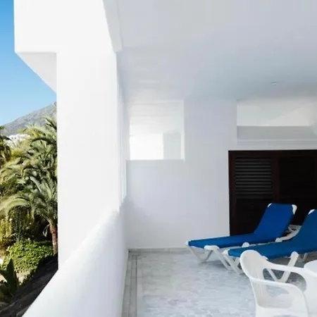 Marbella, Atico Entre Mar Y Montana En Apartahotel